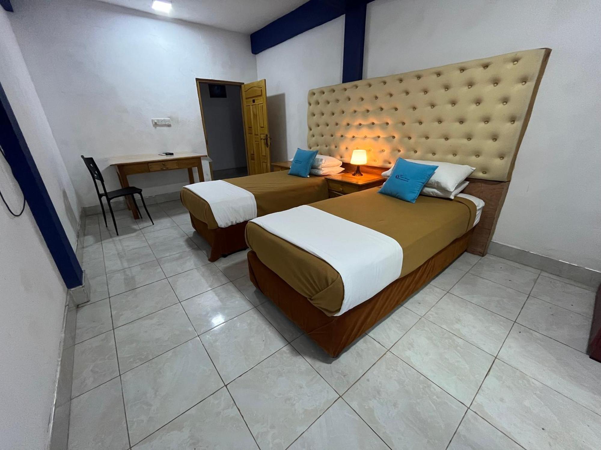 Oasis Wings Hotel Маннар Экстерьер фото